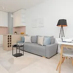 Sarmacka With Balcony Wilanow By Renters