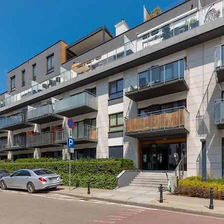 Apartment Sarmacka With Balcony Wilanow By Renters Warschau