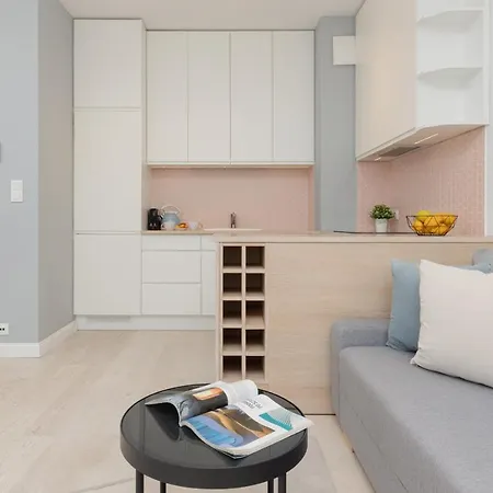 Sarmacka With Balcony Wilanow By Renters *