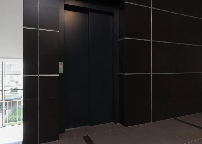 Sarmacka With Balcony Wilanow By Renters